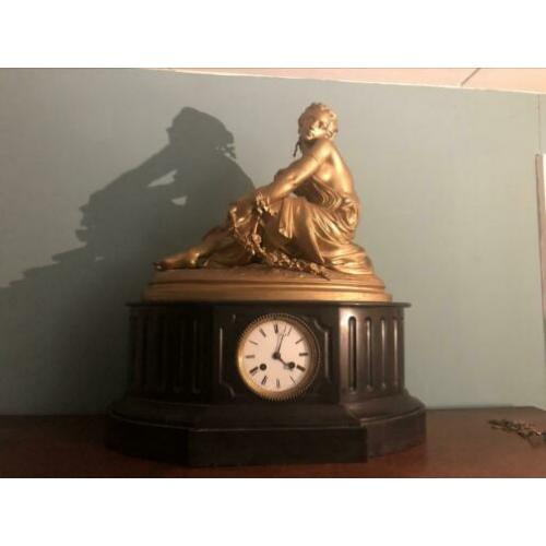 Enorme franse pendule