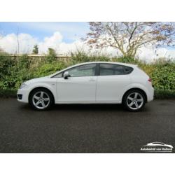 Seat Leon 1.2 TSI Businessline High Navi / Xenon / Leer