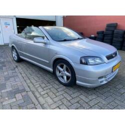 Opel Astra Cabriolet 2.2-16V