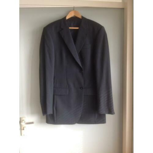 Donkerblauw met krijtstreep kostuum maat 102