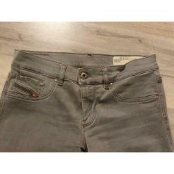 Diesel livier maat 28 lengte 32