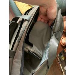 Lowepro Classified 200 AW schoudertas
