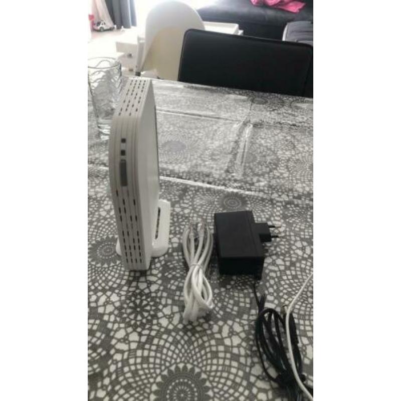 KPN arcadyan WiFi versterker (ongebruikt+toebehoren)