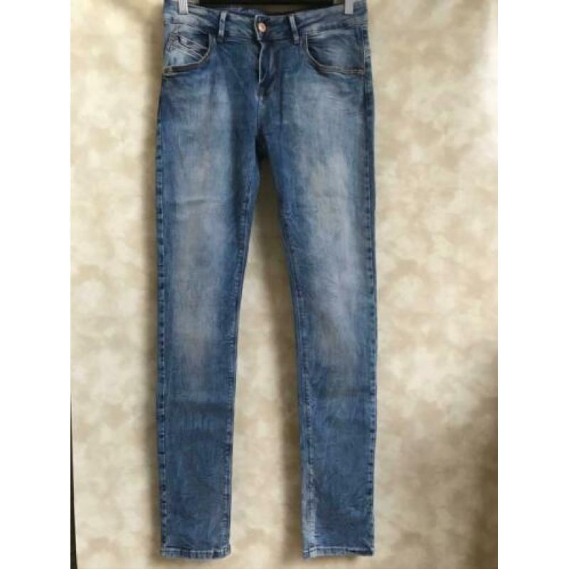 Ltb jeans Freyda slim fit (Maat 28/32)