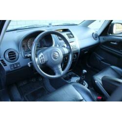 Suzuki SX4 1.6 Shogun | Leder Interieur | Trekhaak | Parkeer