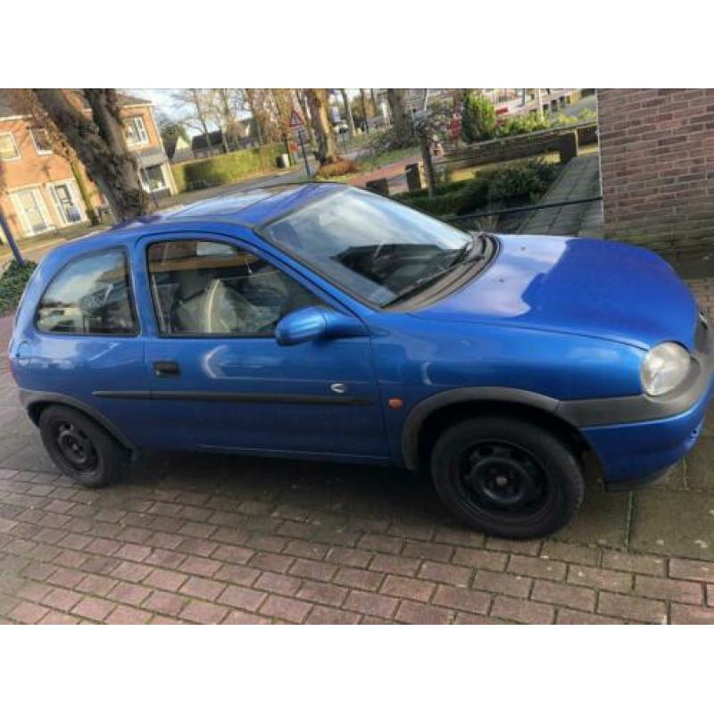 Opel Corsa 1.2 I 16V 3D 1999 Blauw