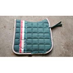 Eskadron seapine green big squere full dressuur dekje.