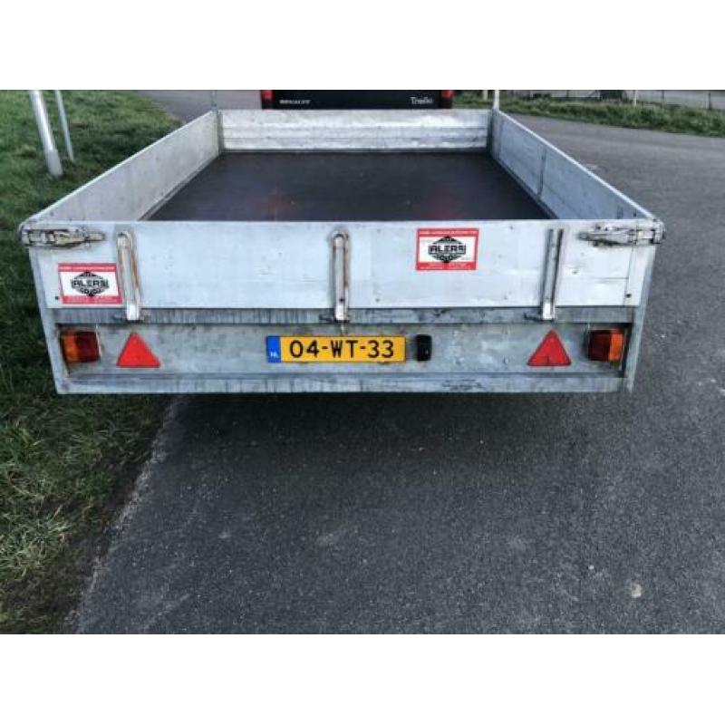 Lekkere brede plateau 2500 kg uitvoering ?