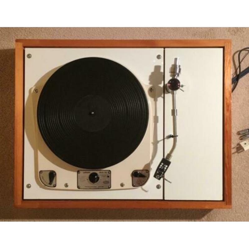 GARRARD 301 met AT 1005 II arm, stofkap en extra armboard