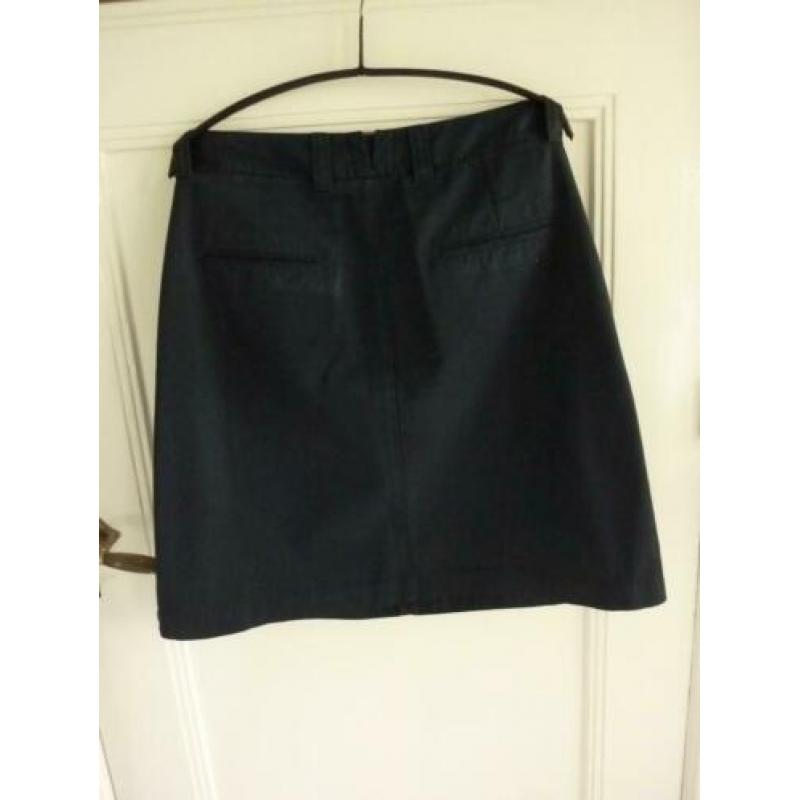 Filippa K: Diep donkerblauwe rok . Maat XL