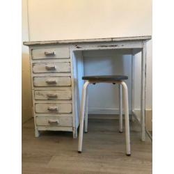 Houten bureau kind