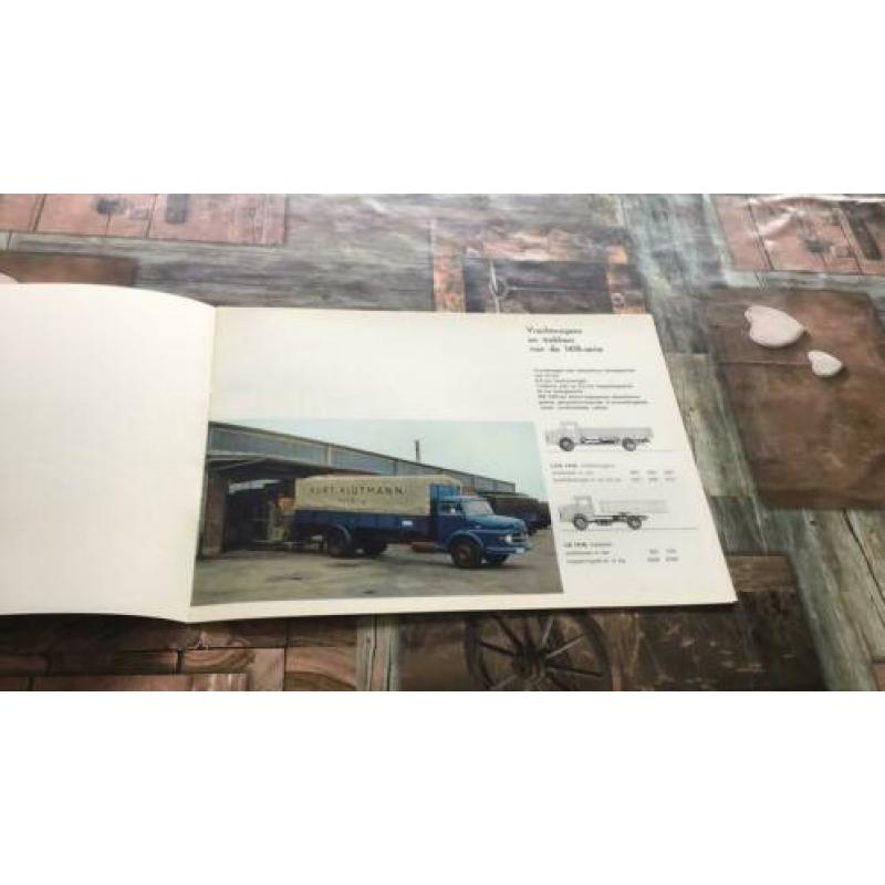 Mercedes-Benz vrachtwagen folder