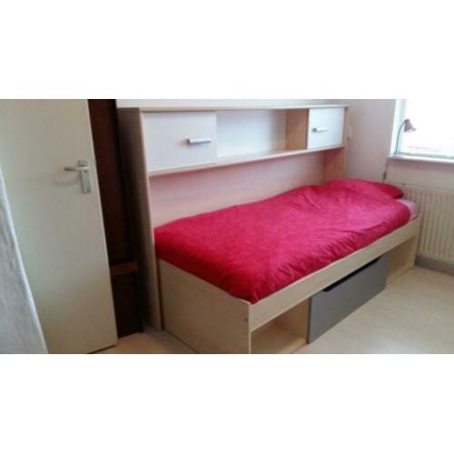 bed 1 persoons
