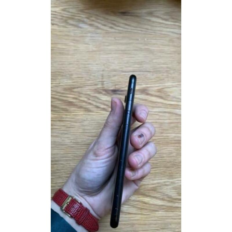 iPhone 7 zwart (audiochip kapot)
