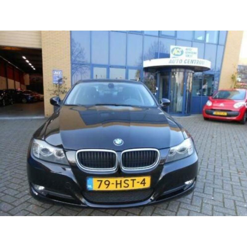BMW 3-serie 318i Executive zwartmet.2009 facelift model 17in