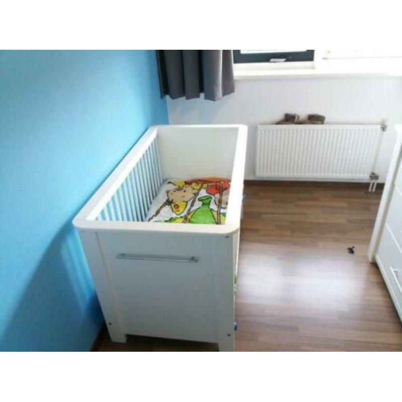 Complete kinderkamer wit