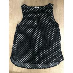 Twee tops Only maat 36 -top Only stippen/polkadot + tropisch