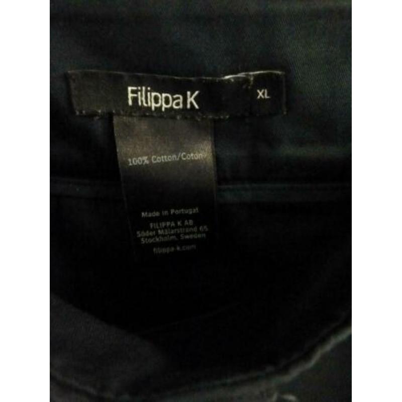 Filippa K: Diep donkerblauwe rok . Maat XL