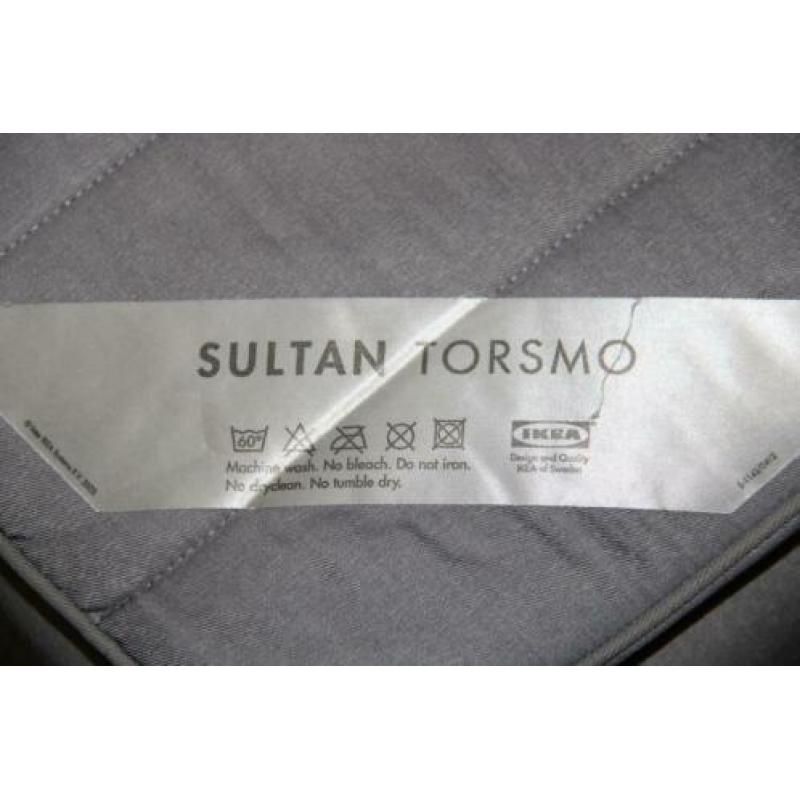 Grenen Ikea Sultan Torsmo grijs boxspring en matras. 200x90