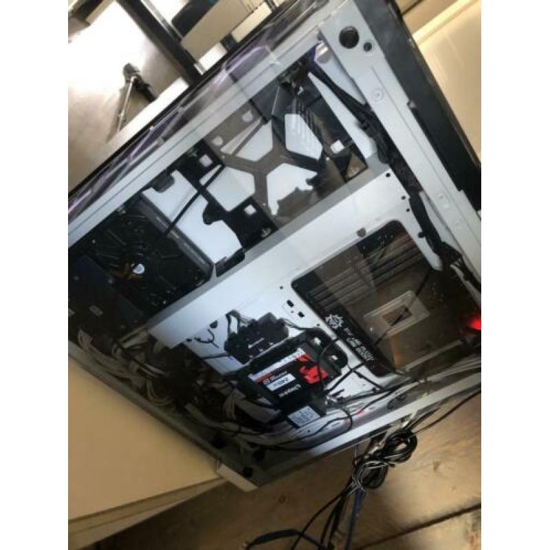 Game PC i7 6700K + GTX1070 + 32GB RAM. + accessoires
