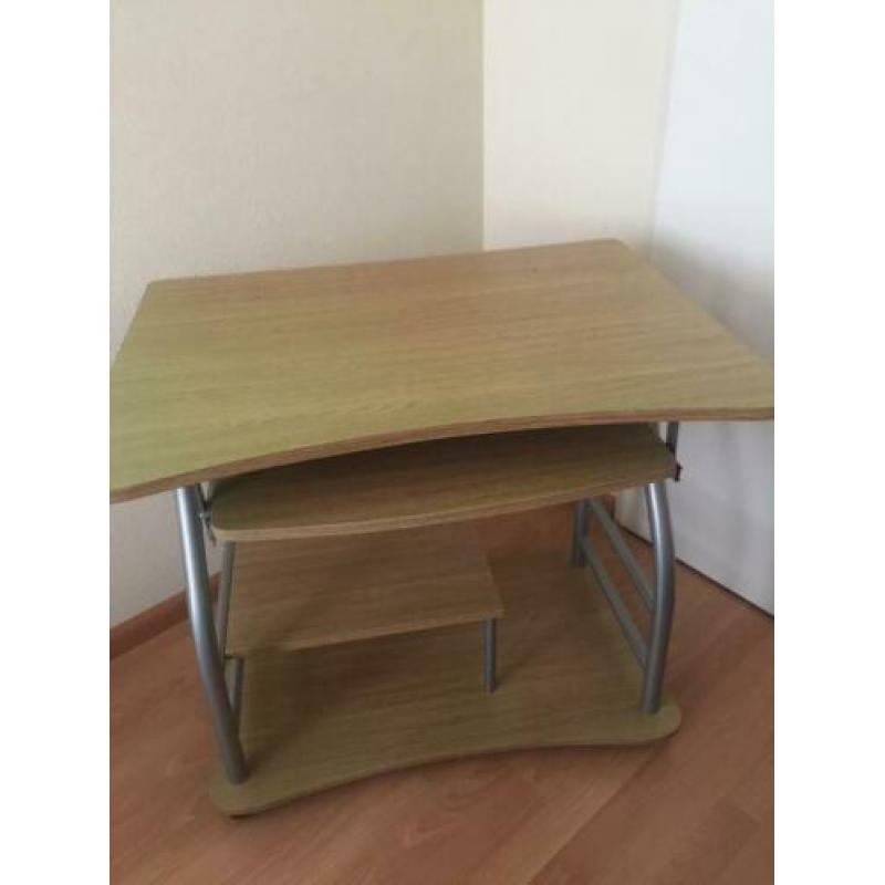 Bureaus tafel eiken kleur