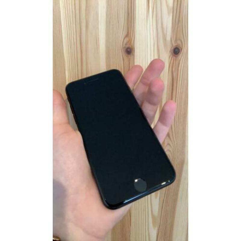 iPhone 7 zwart (audiochip kapot)