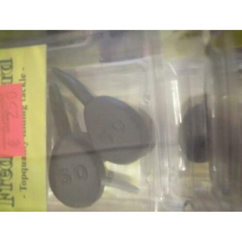 200 pakjes karperlood inline en wartel.
