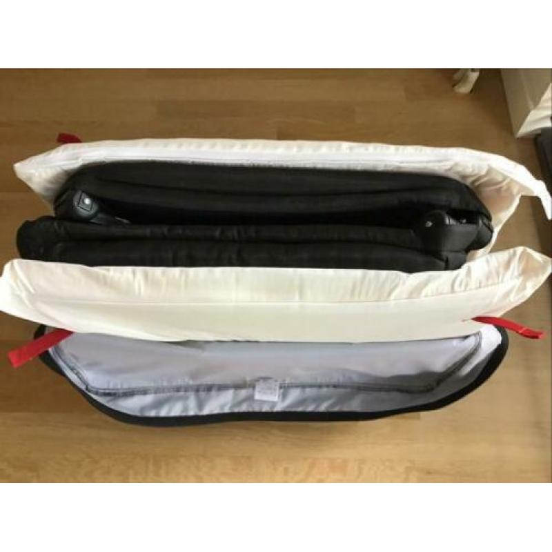 Baby Björn bed / reisbed / campingbed lichtgewicht