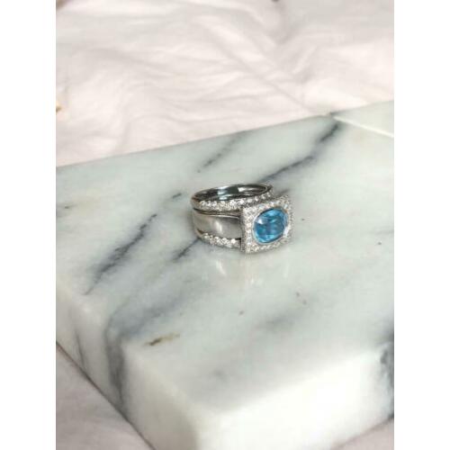 14kr wit gouden ring met topaas en diamanten 17mm/ringmt 53