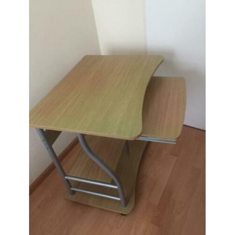 Bureaus tafel eiken kleur