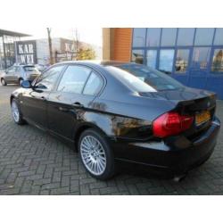 BMW 3-serie 318i Executive zwartmet.2009 facelift model 17in