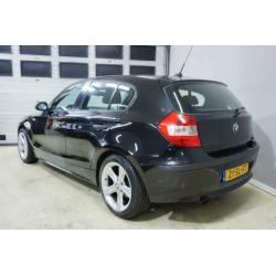 BMW 1-serie 118d Business Line AIRCO 5 deurs APK nieuw