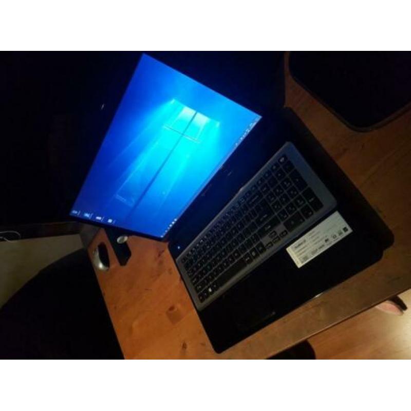 Packard bell easynote lv 17.3"inch scherm 500 gb te koop