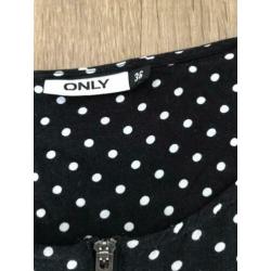 Twee tops Only maat 36 -top Only stippen/polkadot + tropisch