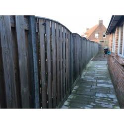 Luxe schutting Beton Hout combinatie +- 21 meter 21m