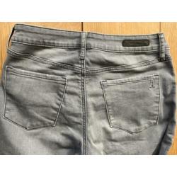 Mooie grijze jeans van Articles