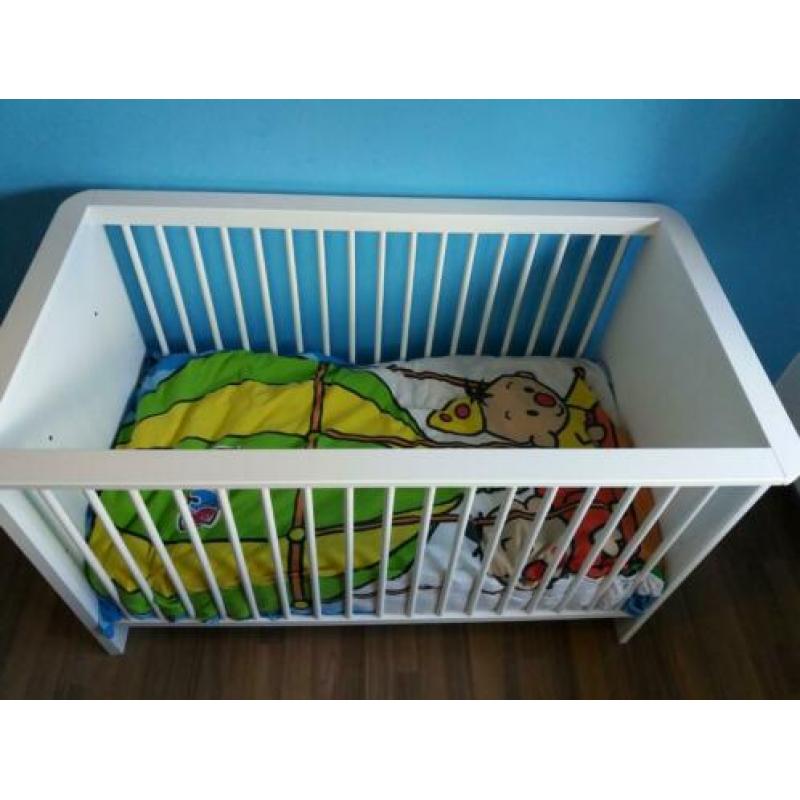 Complete kinderkamer wit