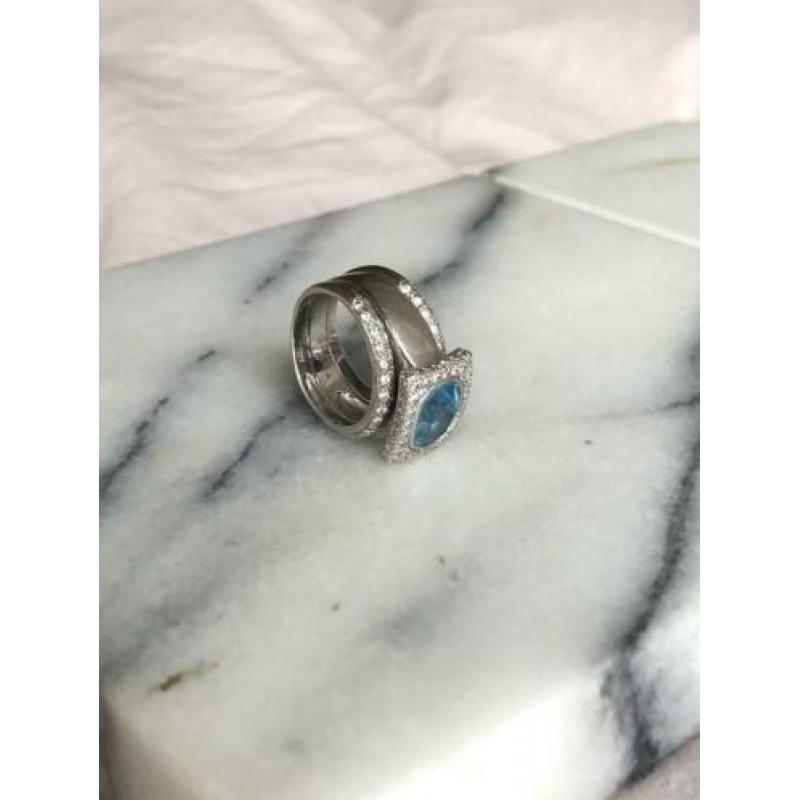 14kr wit gouden ring met topaas en diamanten 17mm/ringmt 53