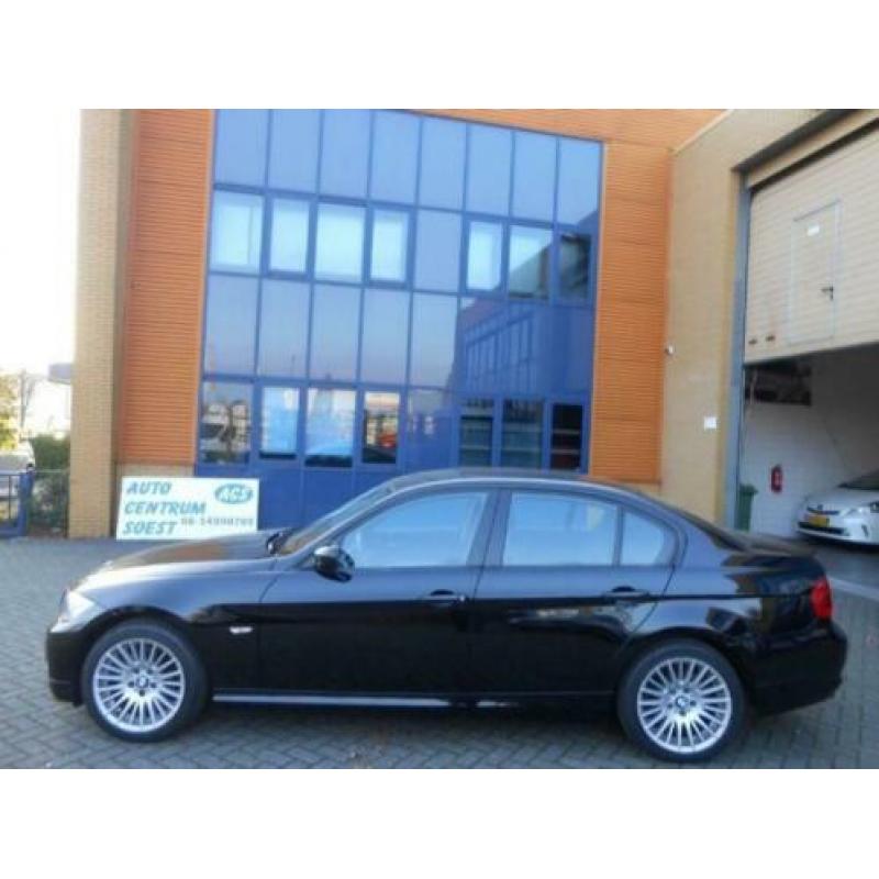 BMW 3-serie 318i Executive zwartmet.2009 facelift model 17in