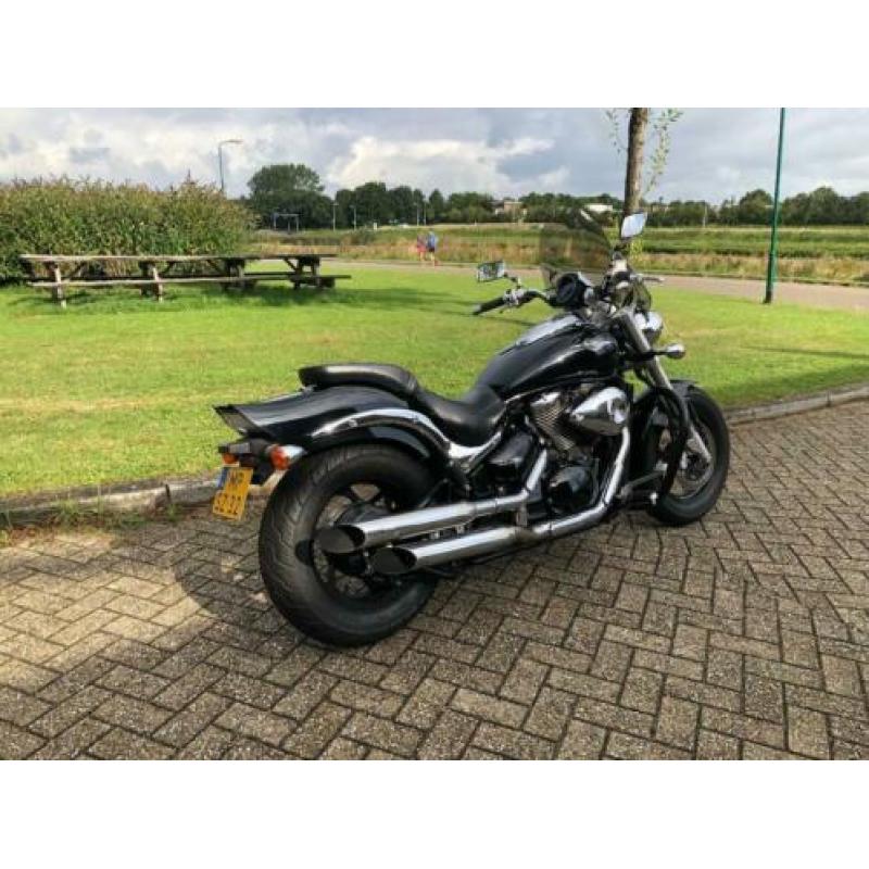 suzuki m800 intruder bj 2006 10600km is nieuw staat!