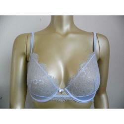 Nieuw setje van Lingadore, bh maat 70D en string maat S