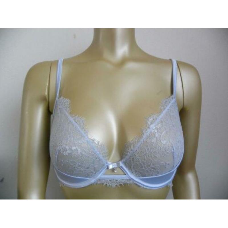 Nieuw setje van Lingadore, bh maat 70D en string maat S