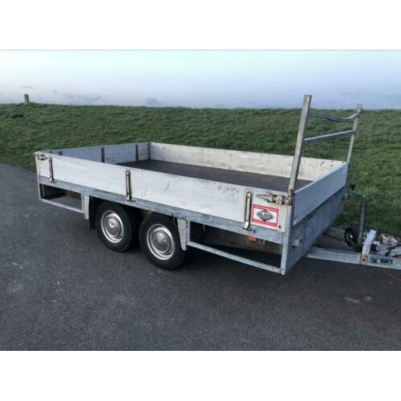 Lekkere brede plateau 2500 kg uitvoering ?