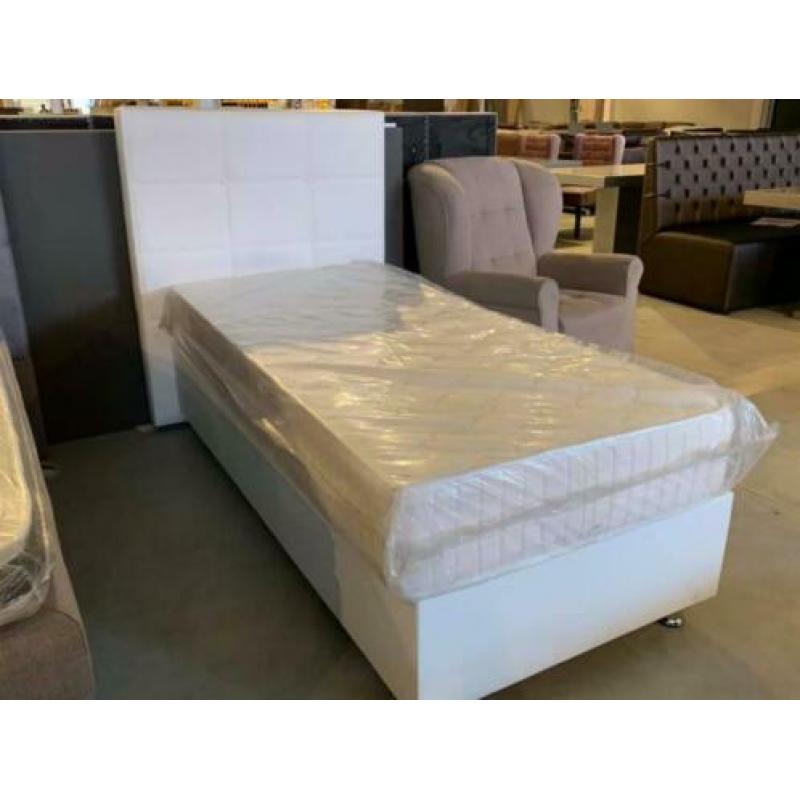 Bankstel Boxspring Tafel Woonkamer Slaapkamer Kledingkast