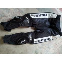 Motorbroek