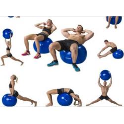 Grote blauwe, groene en kleine gele fitnessbal / sportbal
