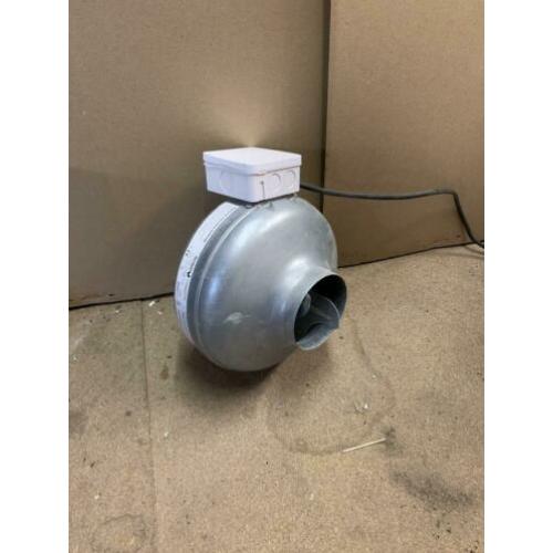 Buis ventilator ( afzuiging)