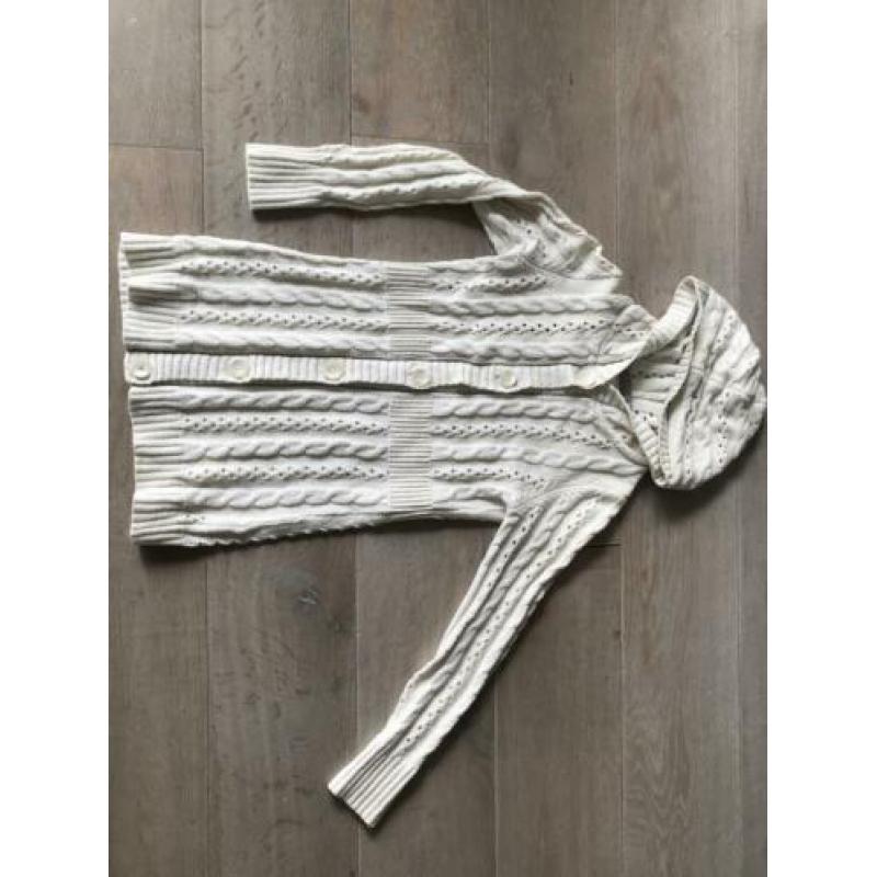 Mooi crème wit vest maat 146/152