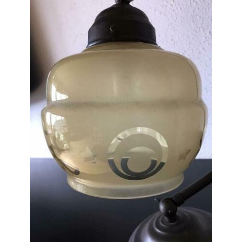 Leuke oude tafel lamp, 30er/ 40er jaren metaal glazen kapje
