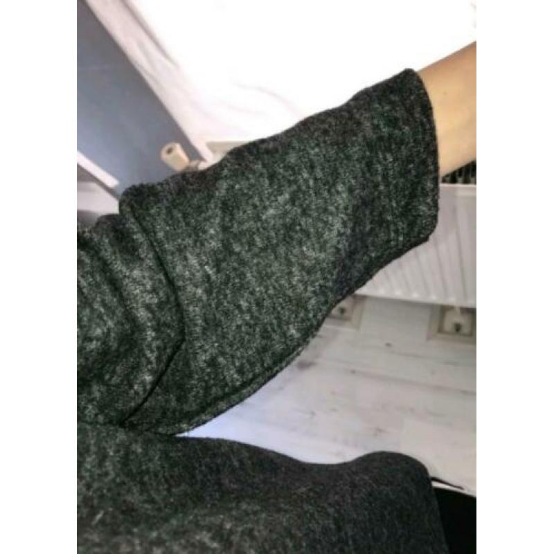 Stradivarius trui grijs met col maat S